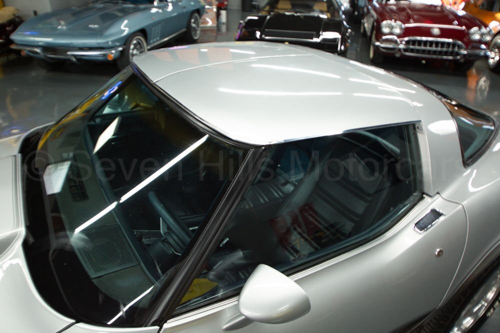 Chevrolet-Corvette-1978-Coupe-10