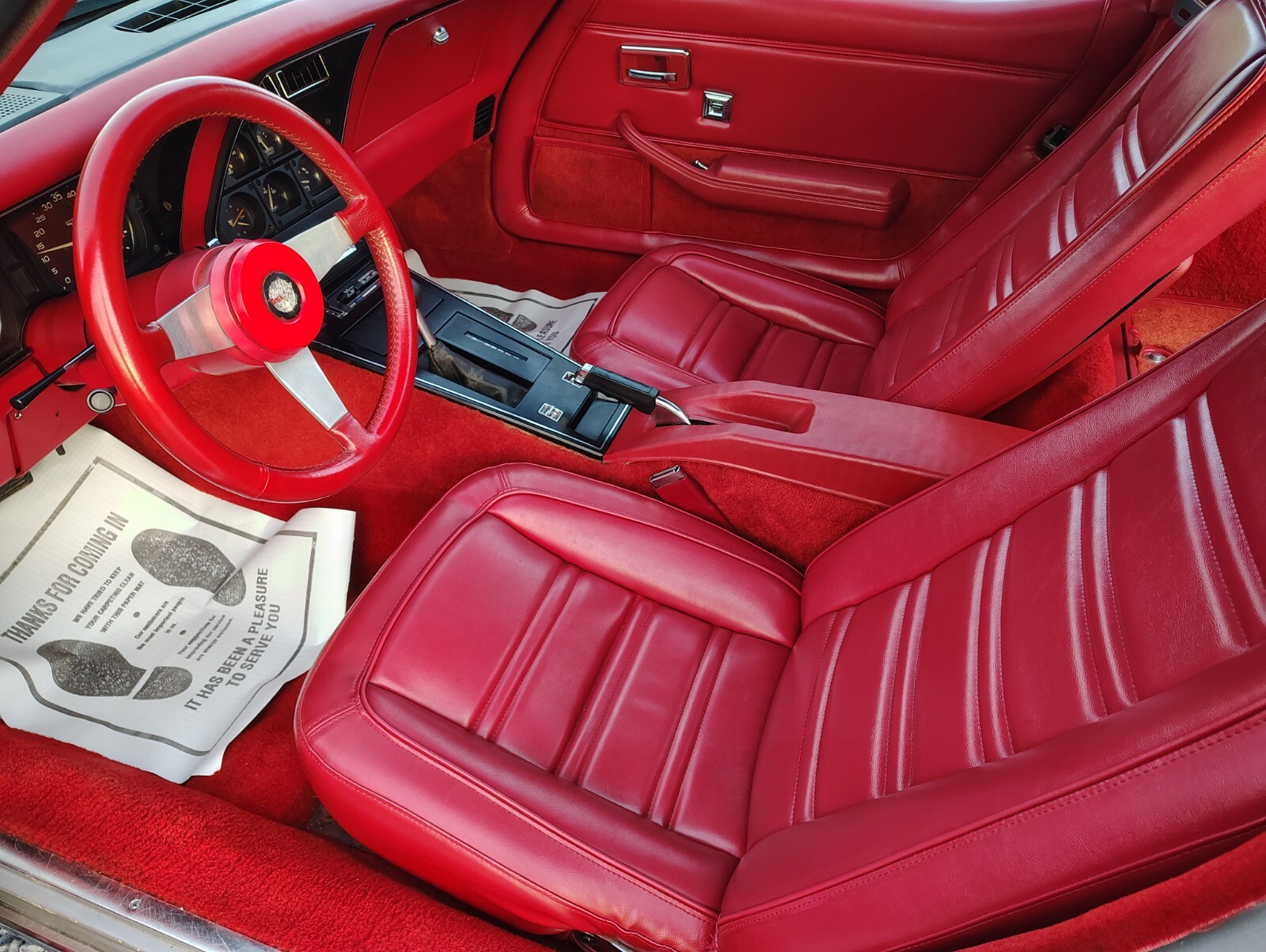 Chevrolet-Corvette-1978-Coupe-11