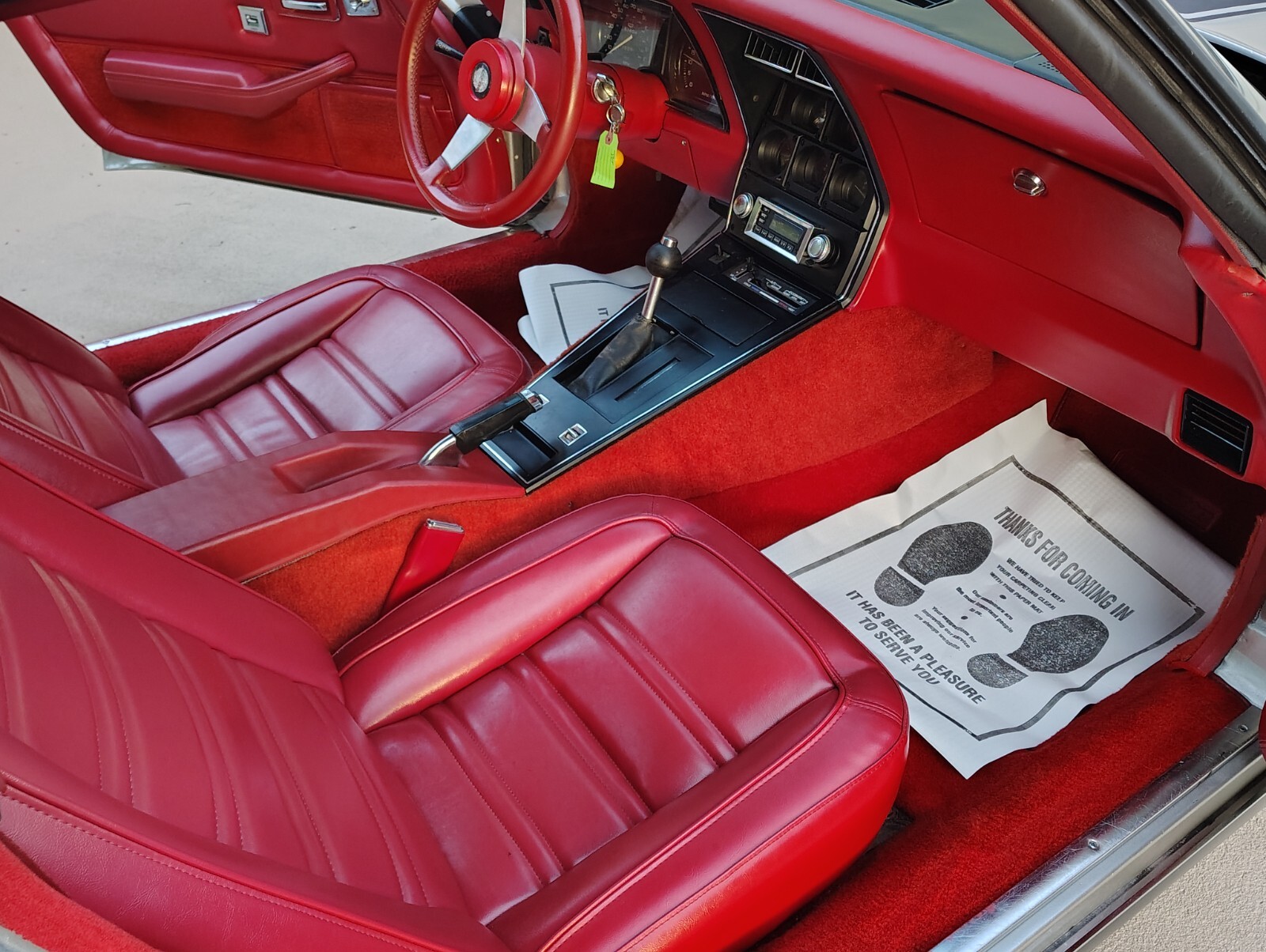 Chevrolet-Corvette-1978-Coupe-12