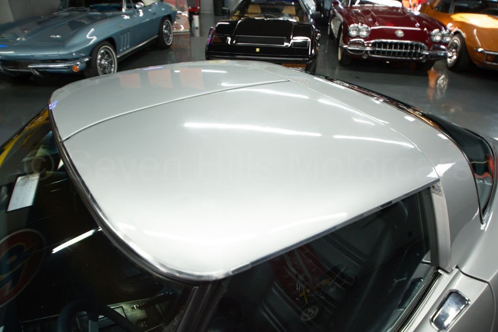 Chevrolet-Corvette-1978-Coupe-12