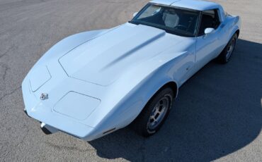 Chevrolet-Corvette-1978-Coupe-17
