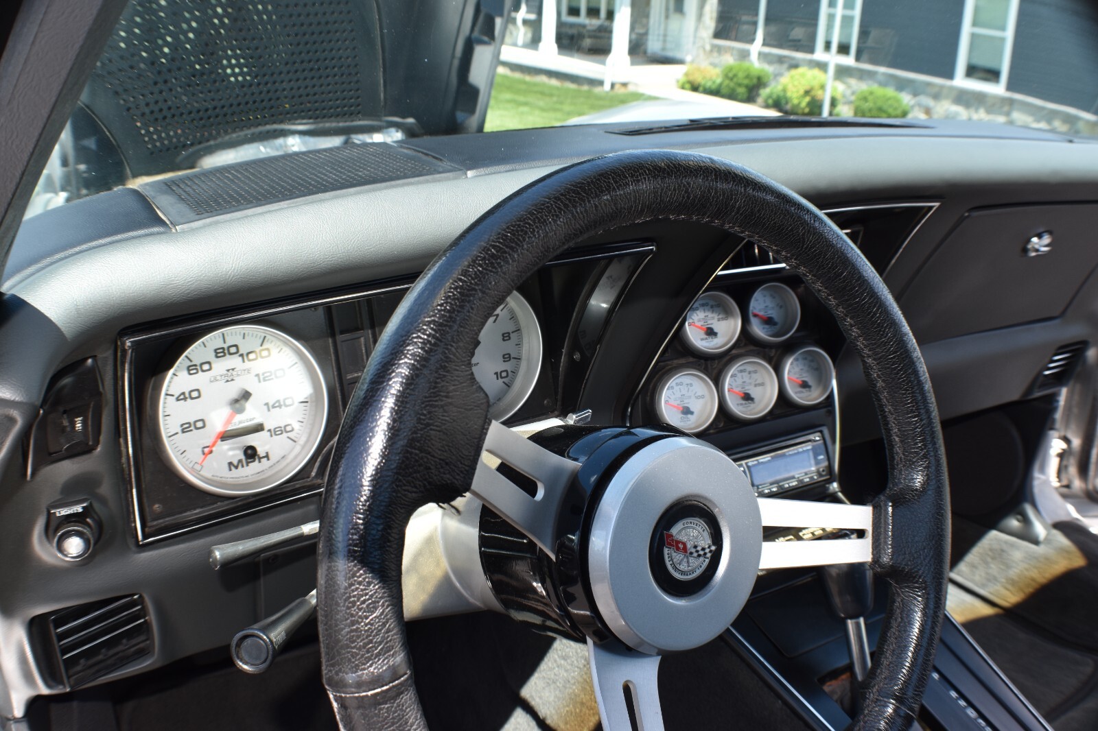 Chevrolet-Corvette-1978-Coupe-17