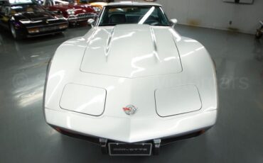 Chevrolet-Corvette-1978-Coupe-2