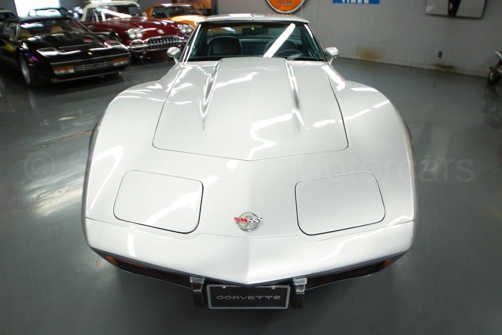 Chevrolet-Corvette-1978-Coupe-2