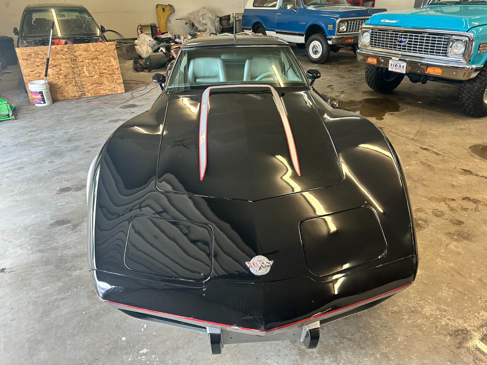 Chevrolet-Corvette-1978-Coupe-2
