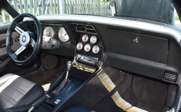 Chevrolet-Corvette-1978-Coupe-21