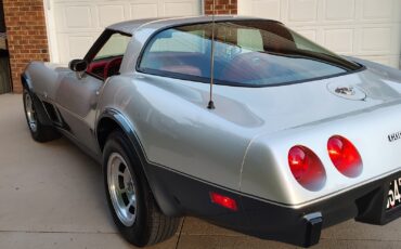 Chevrolet-Corvette-1978-Coupe-22