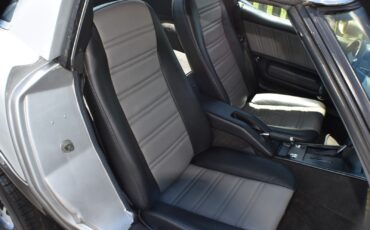 Chevrolet-Corvette-1978-Coupe-23