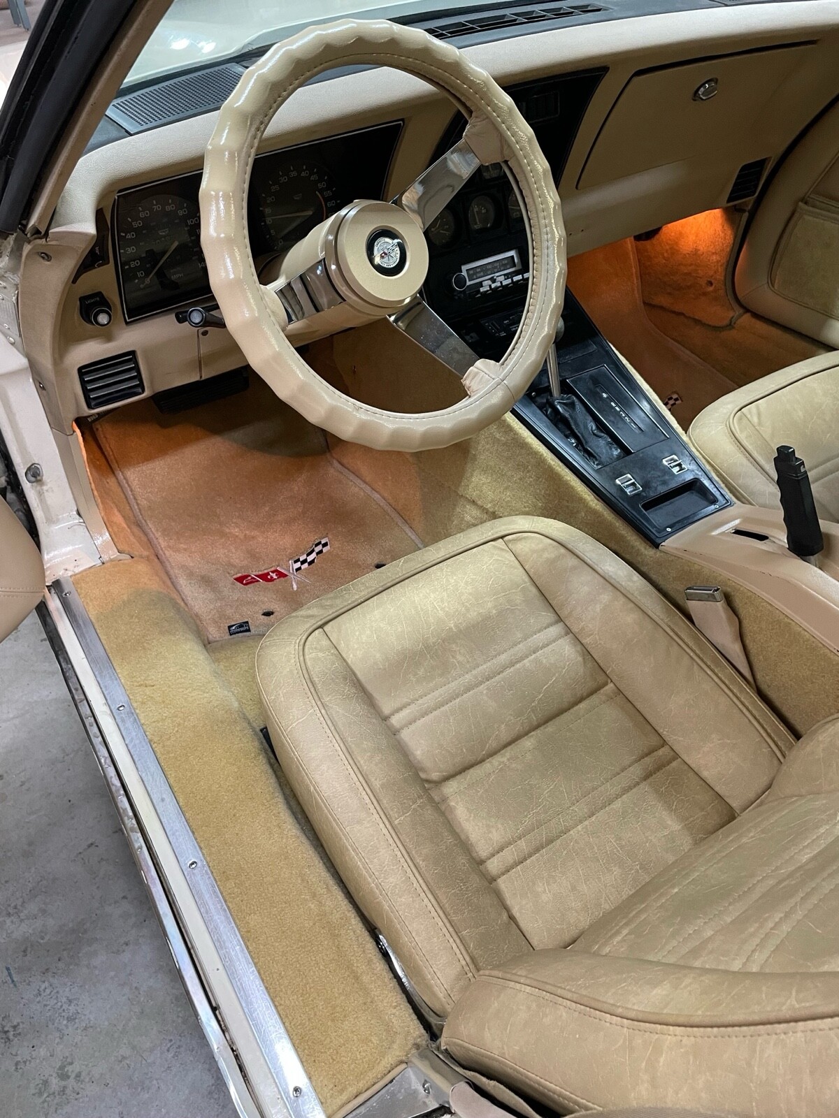 Chevrolet-Corvette-1978-Coupe-28
