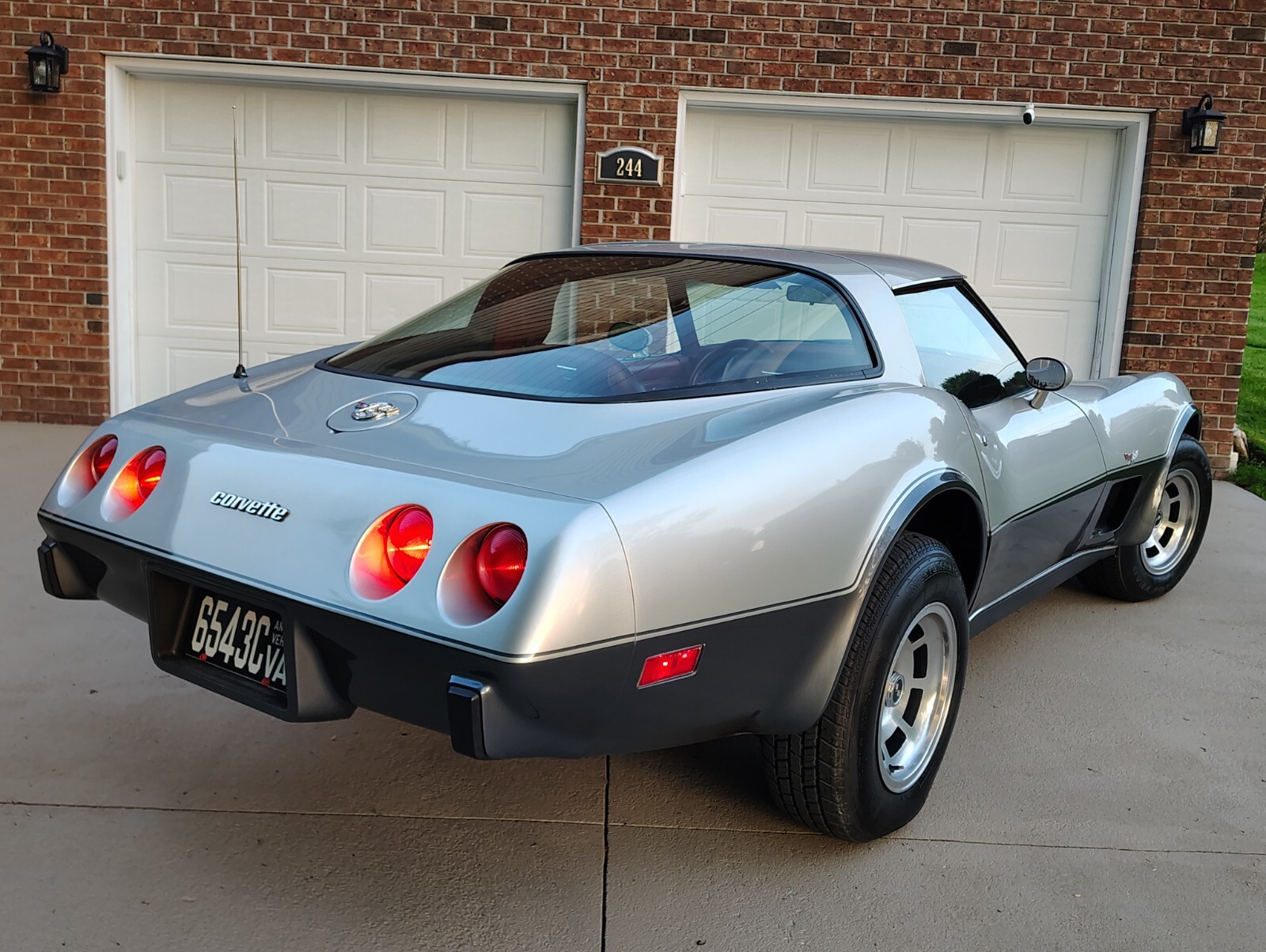 Chevrolet-Corvette-1978-Coupe-3