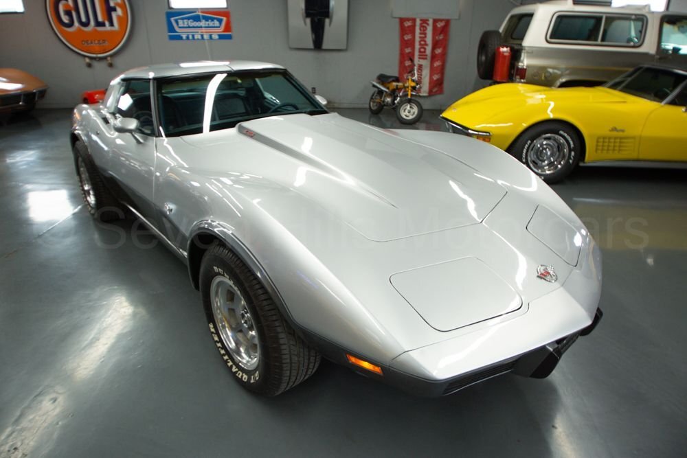 Chevrolet-Corvette-1978-Coupe-3