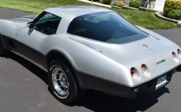 Chevrolet-Corvette-1978-Coupe-4