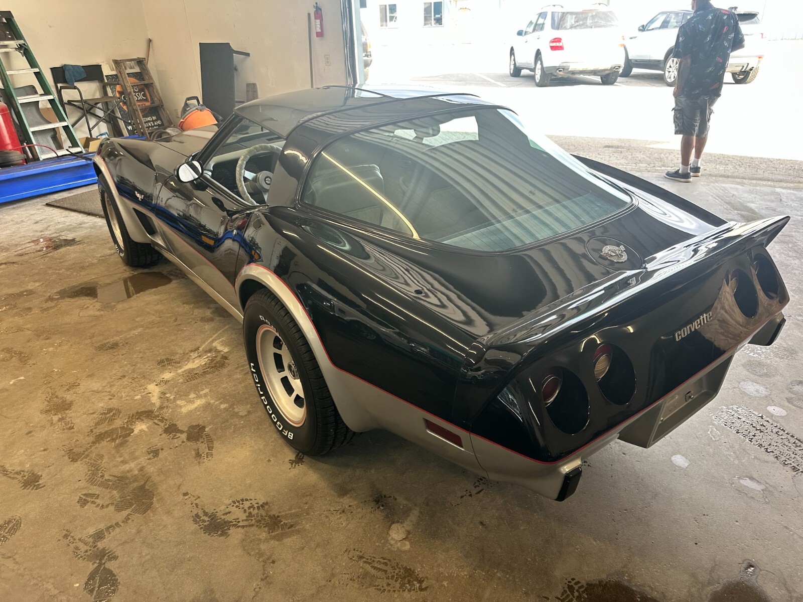 Chevrolet-Corvette-1978-Coupe-5