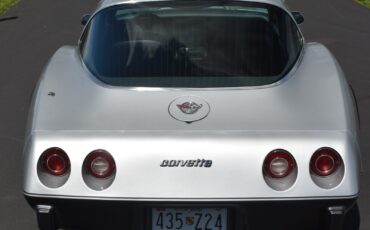 Chevrolet-Corvette-1978-Coupe-6