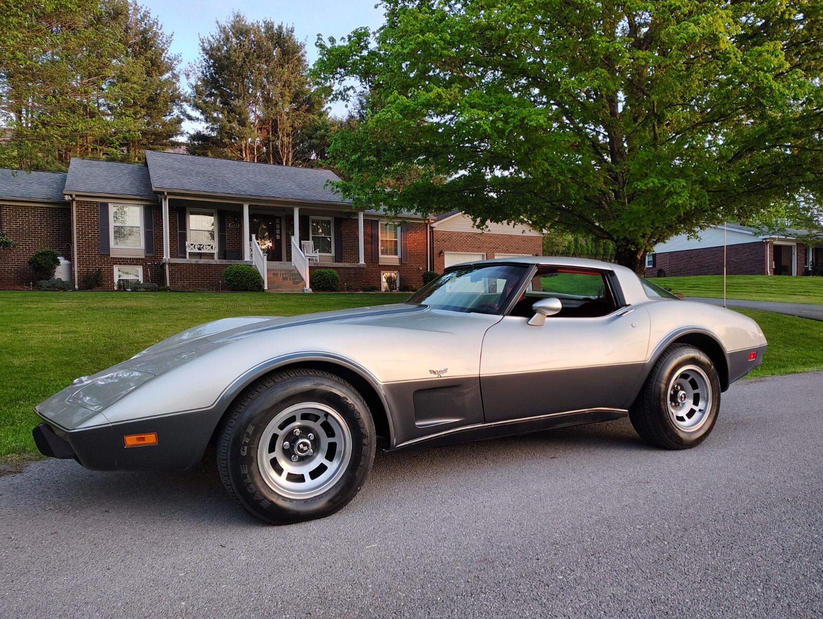 Chevrolet-Corvette-1978-Coupe-7
