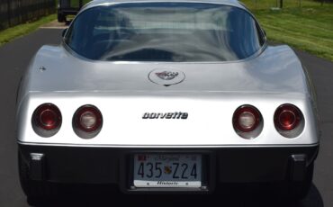 Chevrolet-Corvette-1978-Coupe-7