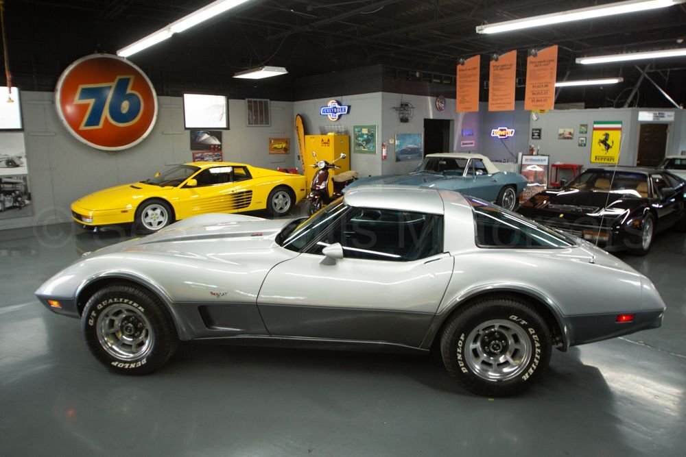Chevrolet-Corvette-1978-Coupe-9