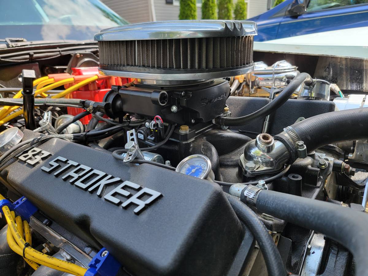 Chevrolet-Corvette-1978-blue-5