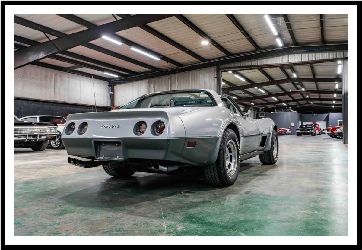 Chevrolet-Corvette-1978-silver-1