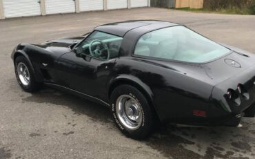 Chevrolet-Corvette-1979-1