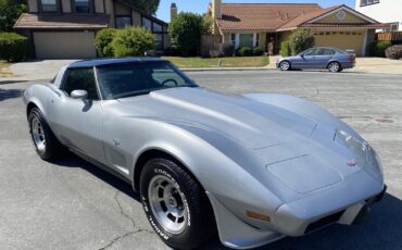 Chevrolet-Corvette-1979-1