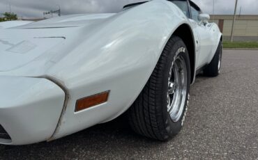 Chevrolet-Corvette-1979-11