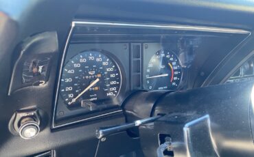 Chevrolet-Corvette-1979-18