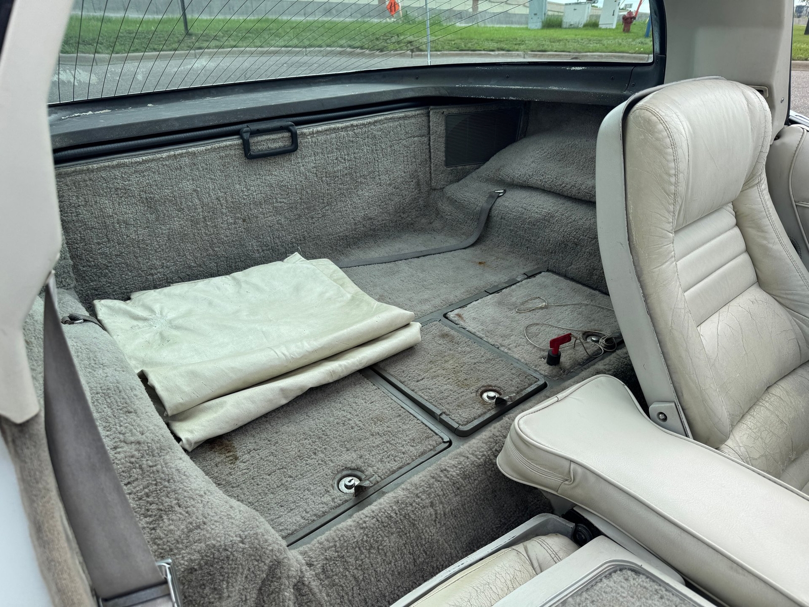 Chevrolet-Corvette-1979-19