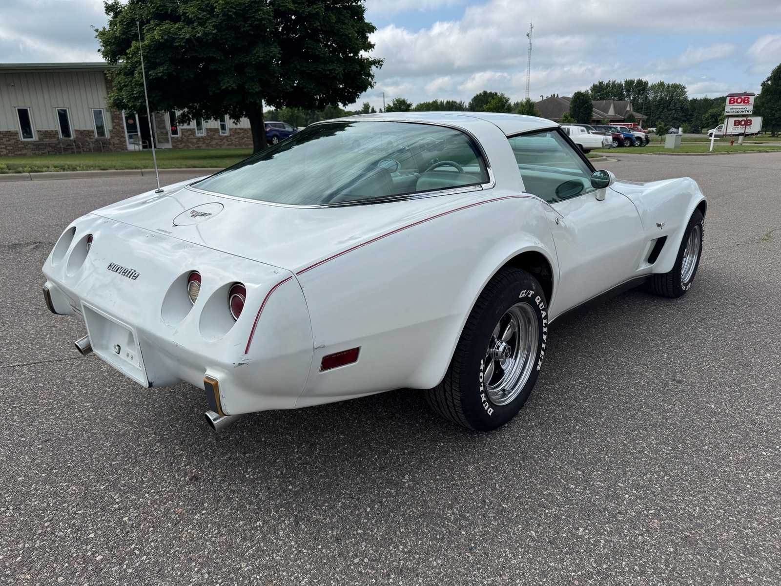 Chevrolet-Corvette-1979-2