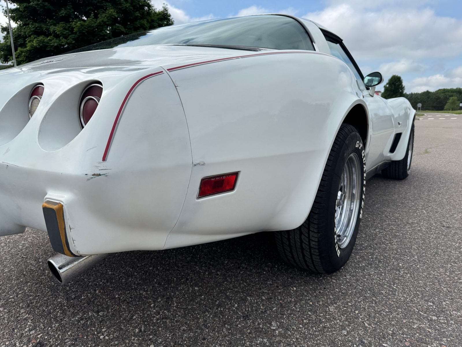 Chevrolet-Corvette-1979-26