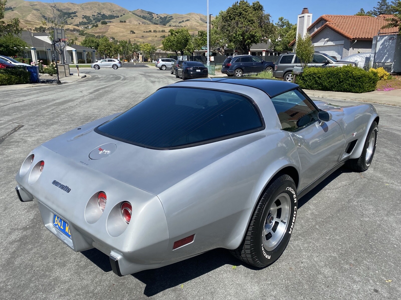 Chevrolet-Corvette-1979-3