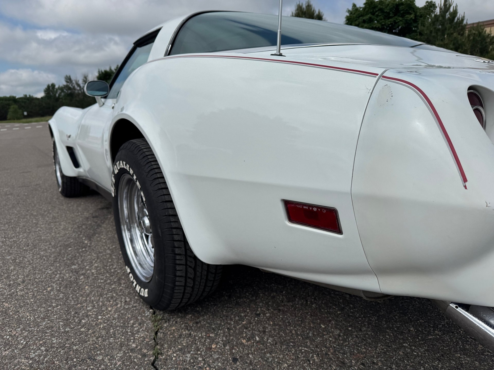 Chevrolet-Corvette-1979-30
