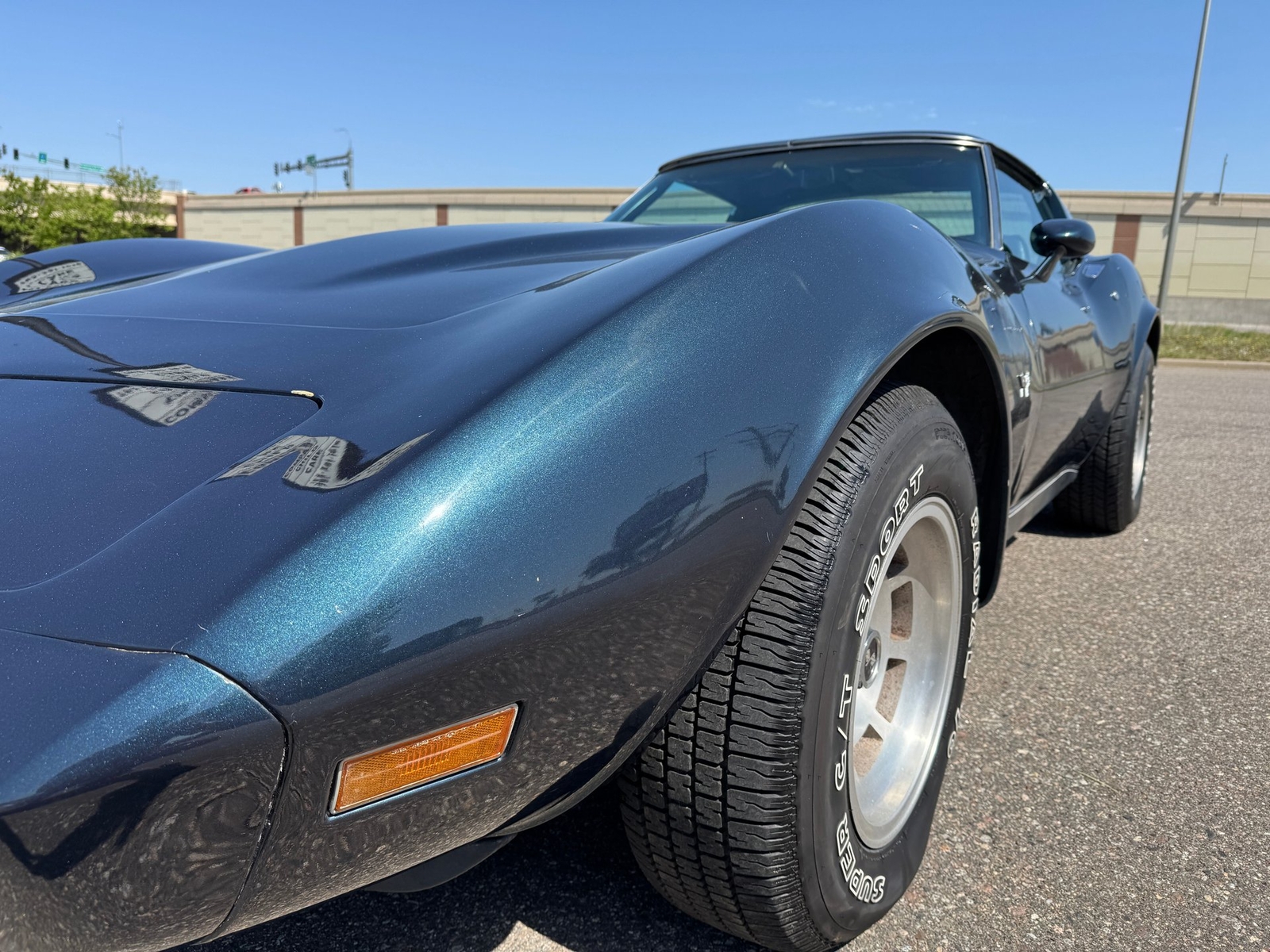 Chevrolet-Corvette-1979-Coupe-17