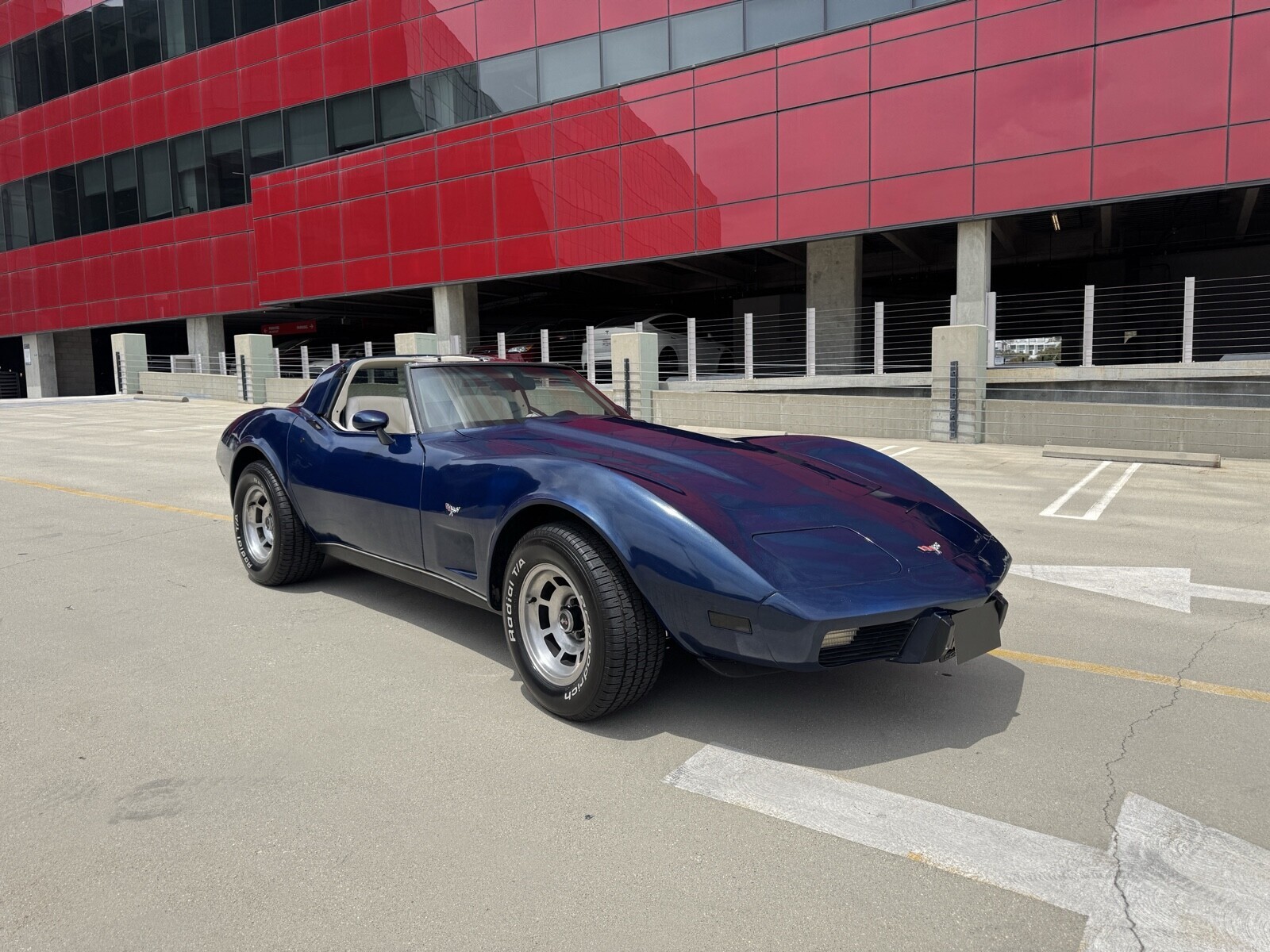 Chevrolet-Corvette-1979-Coupe-2