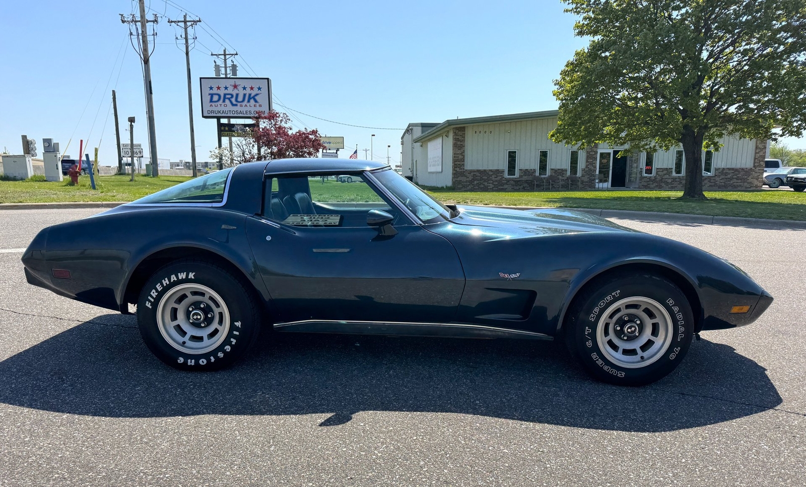 Chevrolet-Corvette-1979-Coupe-2