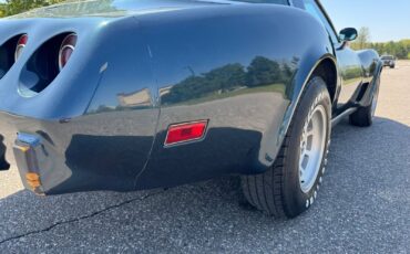 Chevrolet-Corvette-1979-Coupe-25