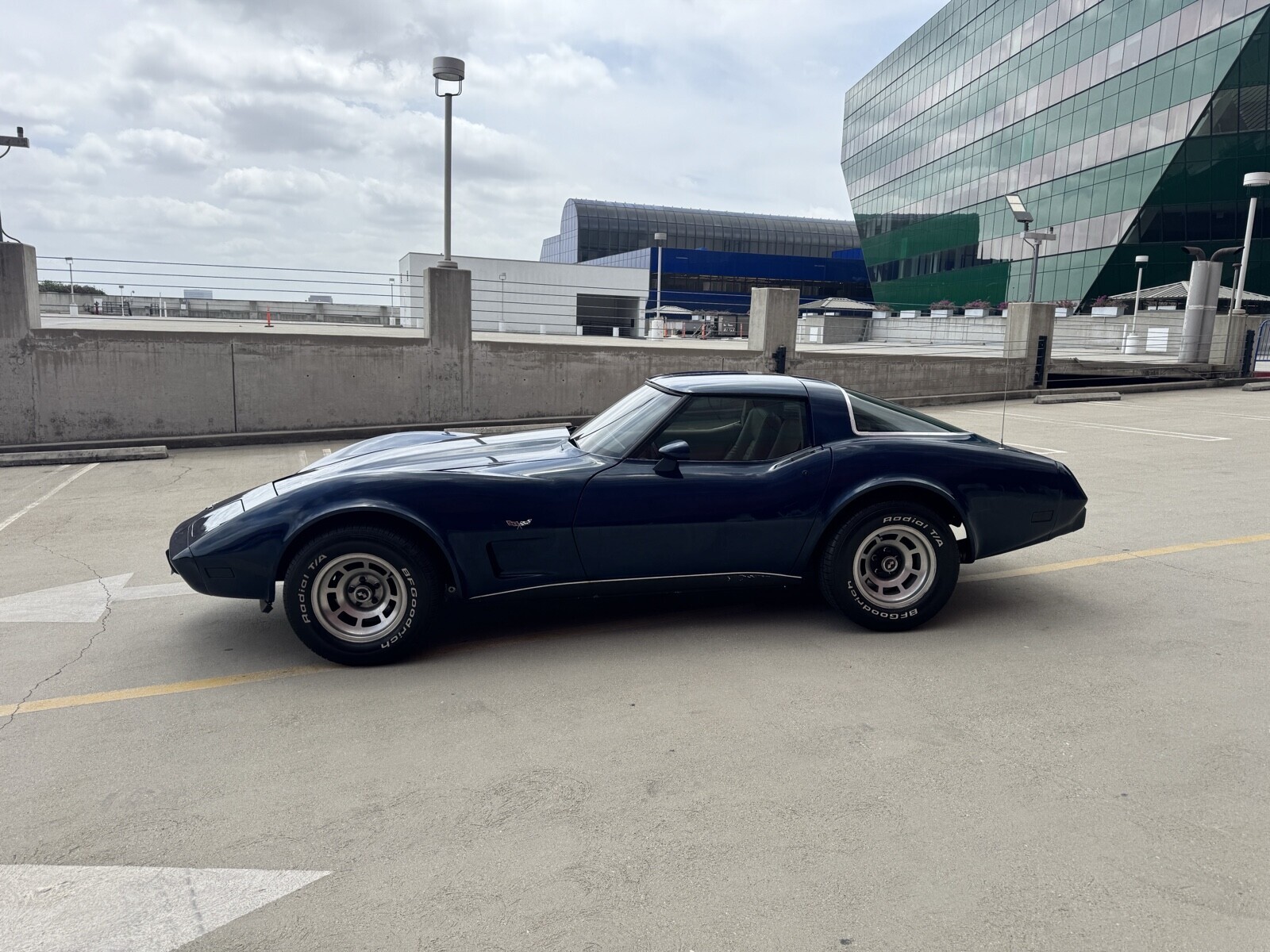 Chevrolet-Corvette-1979-Coupe-3