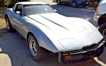 Chevrolet-Corvette-1980-Coupe-1