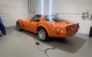 Chevrolet-Corvette-1980-Coupe-5