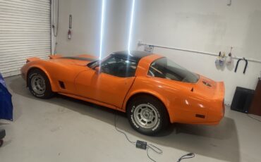 Chevrolet-Corvette-1980-Coupe-6