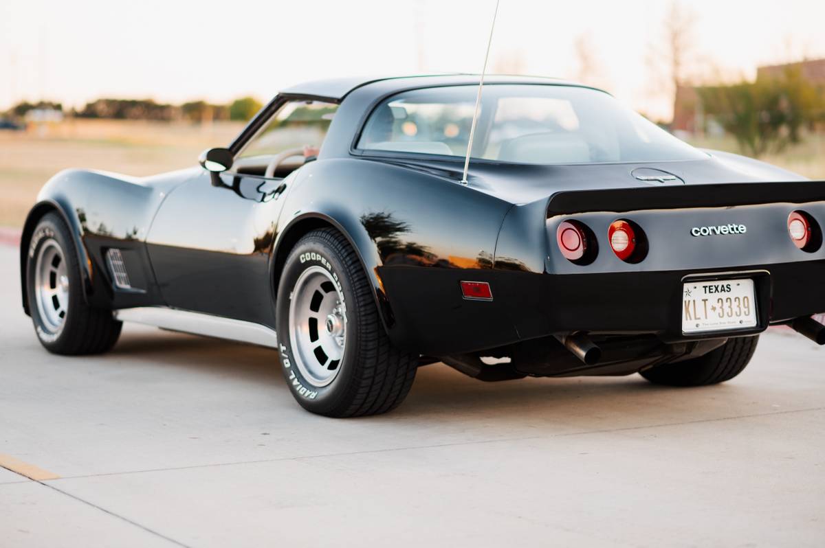 Chevrolet Corvette  1980 black