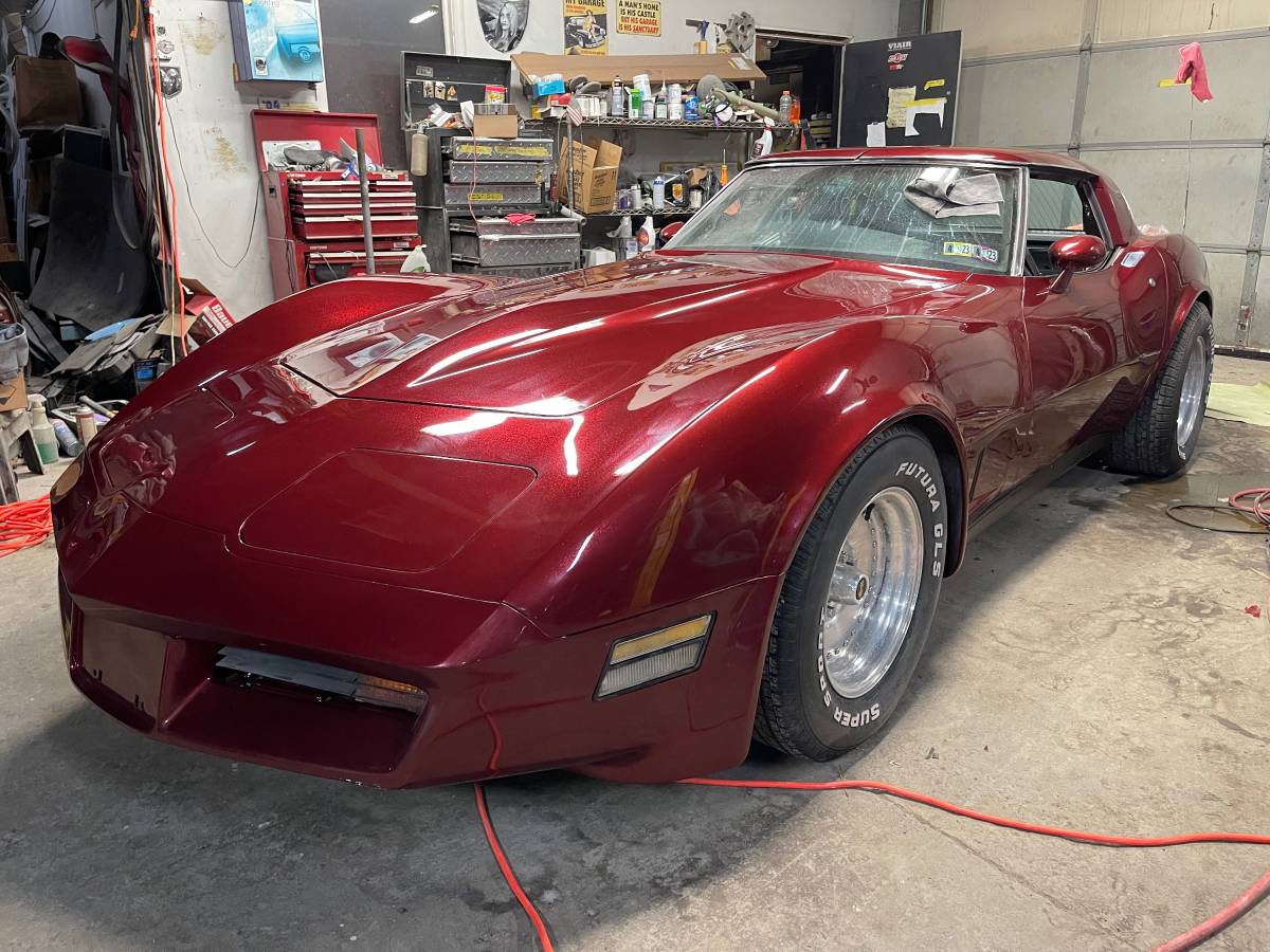 Chevrolet Corvette  1980 red