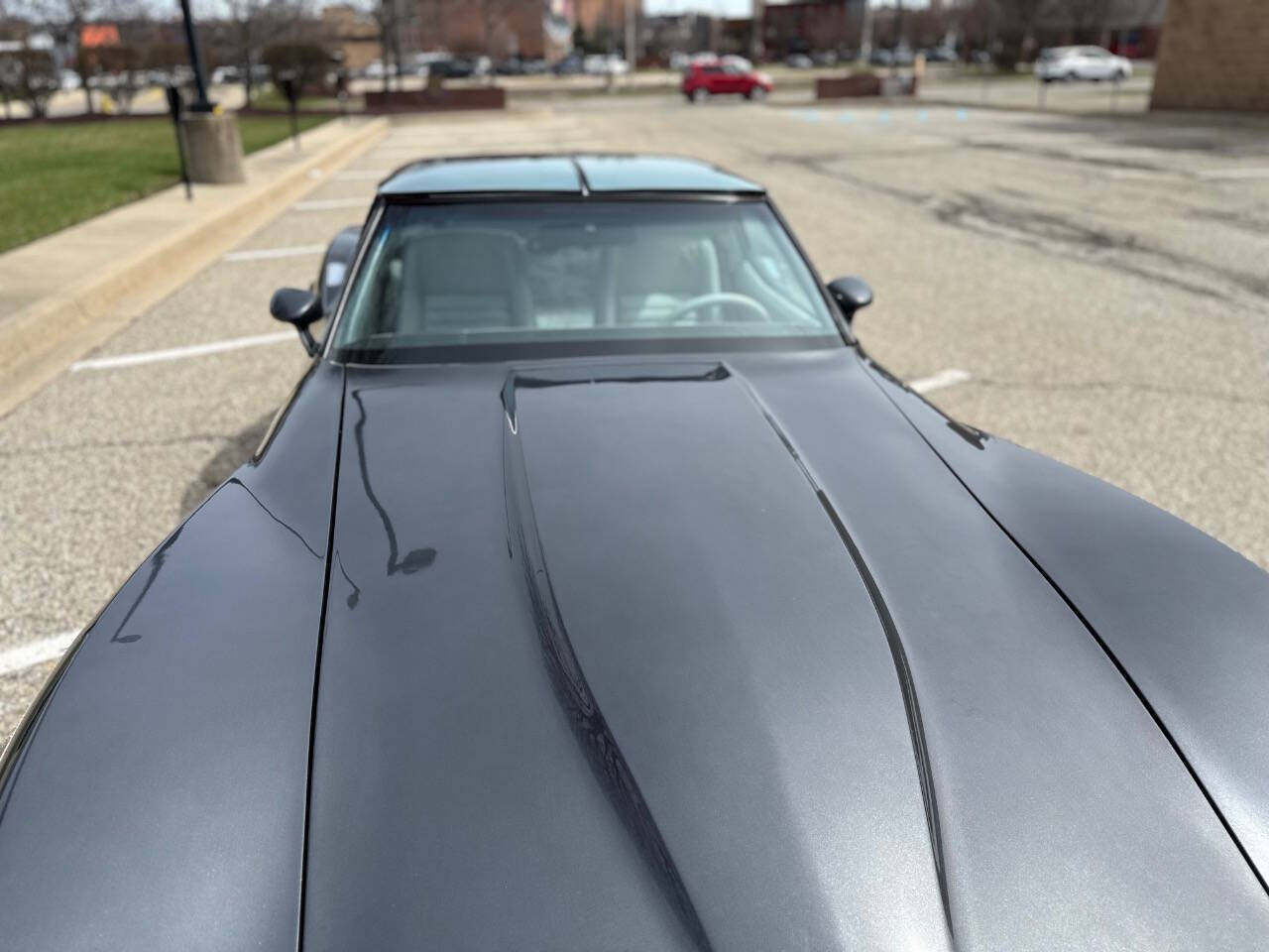 Chevrolet-Corvette-1981-Coupe-34