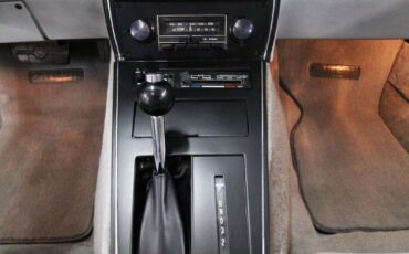 Chevrolet-Corvette-1982-Beautiful-Color-Combo-25