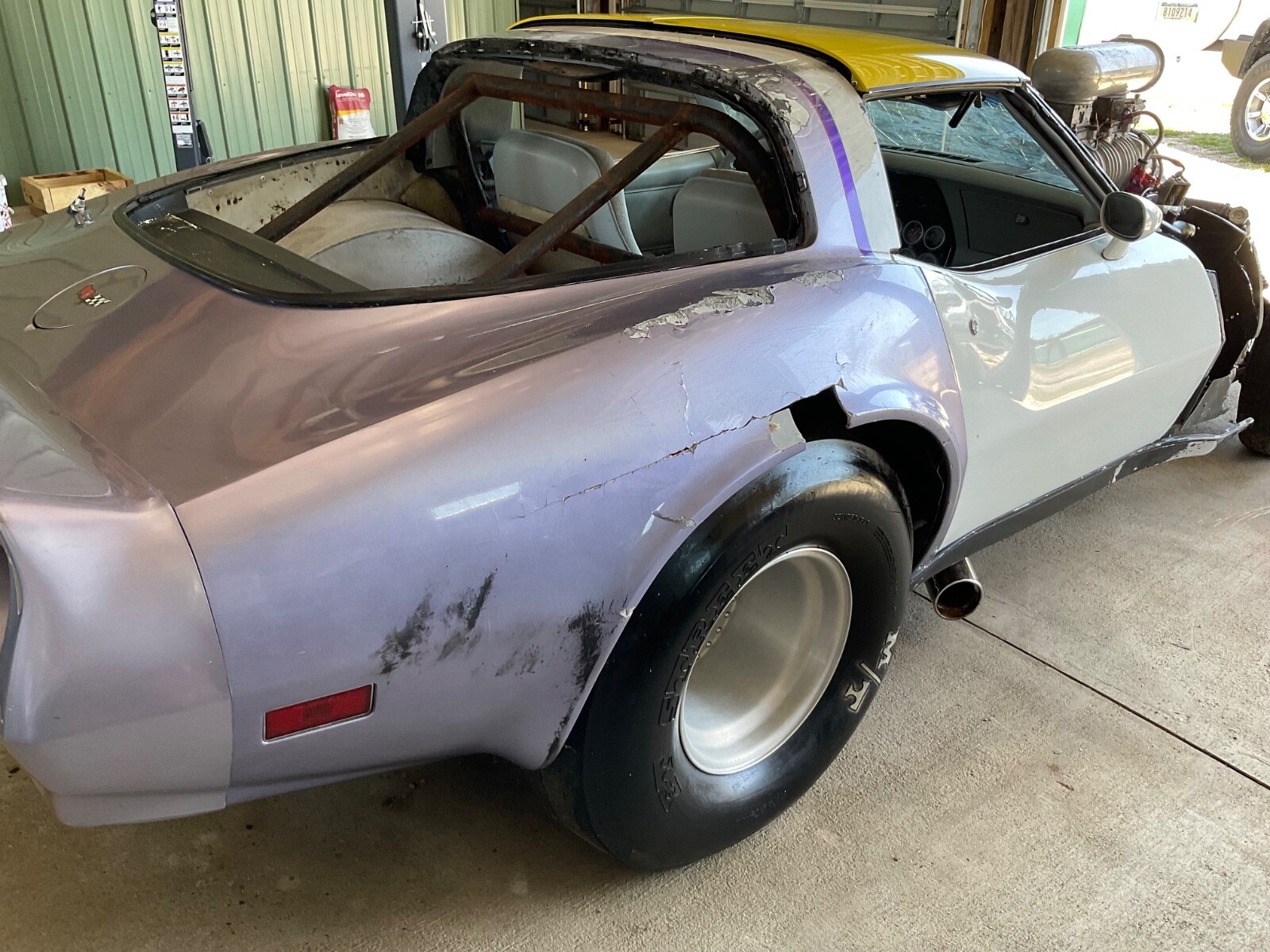 Chevrolet-Corvette-1982-Coupe-4