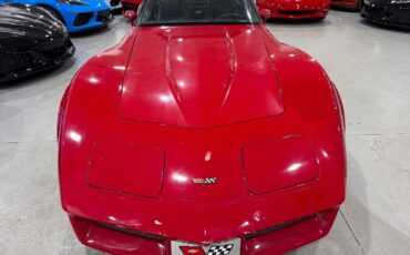 Chevrolet-Corvette-1982-Coupe-6