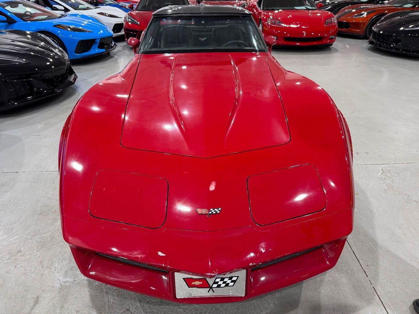 Chevrolet-Corvette-1982-Coupe-6