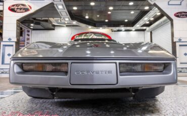 Chevrolet-Corvette-1984-14