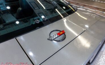 Chevrolet-Corvette-1984-34