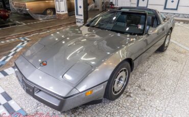 Chevrolet-Corvette-1984-5